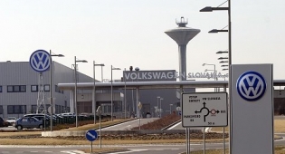 Робота на складі Volkswagen в Братиславі - фото